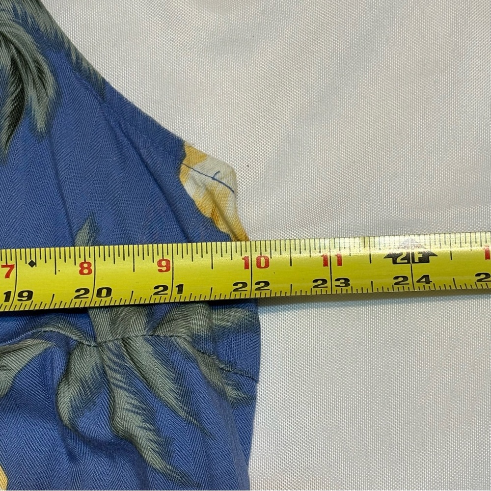 Caribbean Joe Women’s Blue Shirt with Yellow Hibiscus and Green Palms Size 1X - Picture 4 of 7